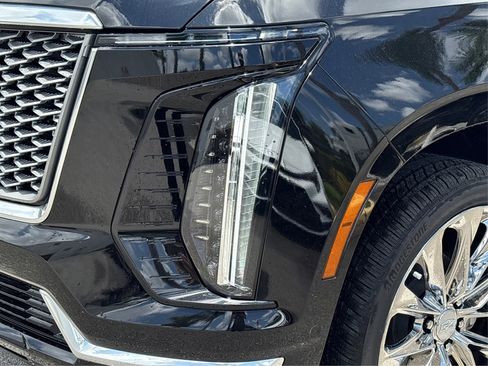 New 2026 Cadillac Escalade Luxury w/ LPO, Radiant Package AWD/4WD image 14