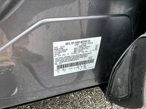Used 2024 Ford Edge SEL AWD/4WD image 36