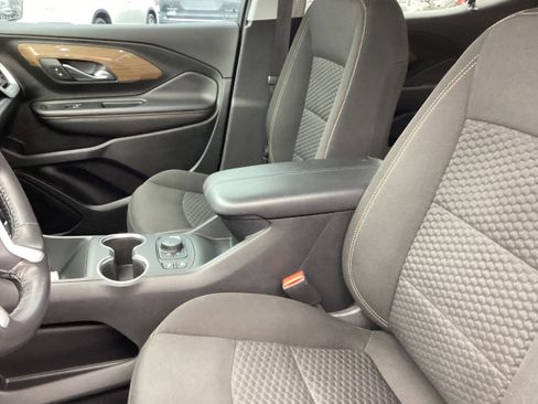 Used 2020 GMC Terrain SLE w/ Driver Convenience Package image 12