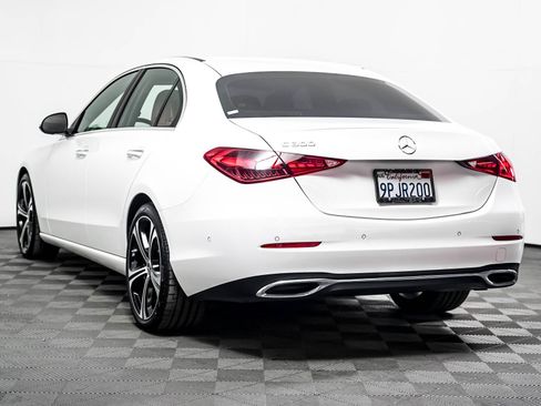 Used 2024 Mercedes-Benz C 300 Sedan image 2