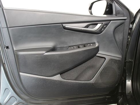 Used 2024 Kia EV6 Light RWD image 7