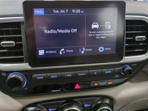 Certified 2023 Hyundai Venue SEL FWD image 22