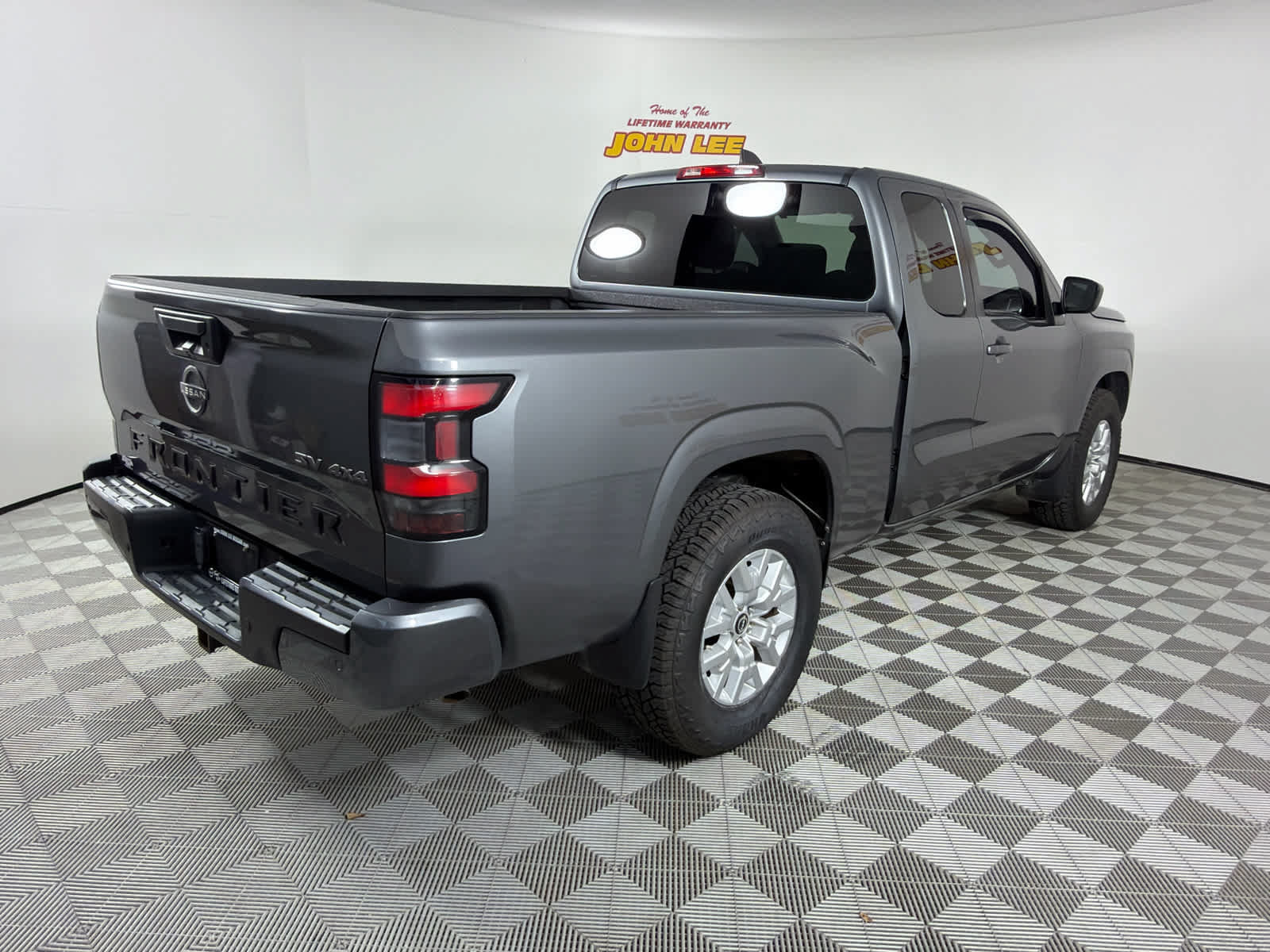 Certified 2023 Nissan Frontier SV w/ Technology Package AWD/4WD image 5