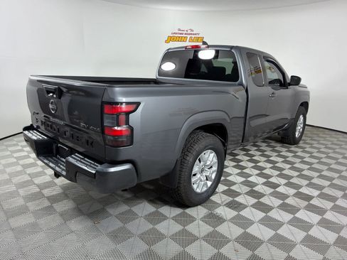 Certified 2023 Nissan Frontier SV w/ Technology Package AWD/4WD image 5