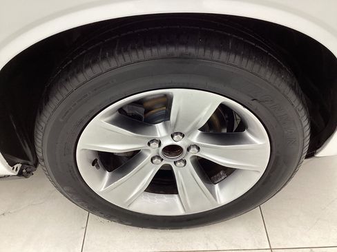 Used 2019 Dodge Challenger SXT RWD image 41