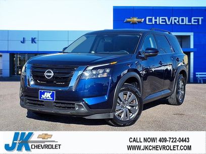 Used 2025 Nissan Pathfinder SV