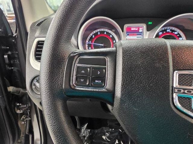Used 2020 Dodge Journey SE FWD image 16