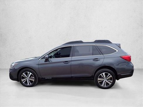 Used 2018 Subaru Outback 2.5i Limited AWD/4WD image 2