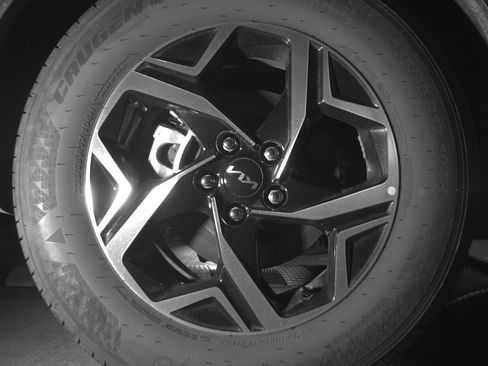 Used 2025 Kia Sportage LX image 15