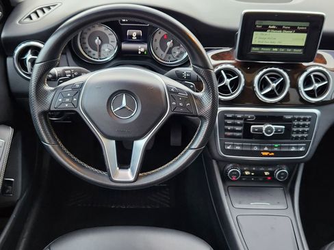 Used 2015 Mercedes-Benz GLA 250 4MATIC image 25