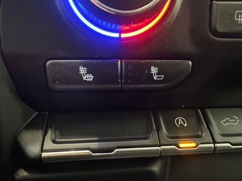 Used 2021 Chevrolet Silverado 1500 LT w/ Z71 Off-Road Package image 27