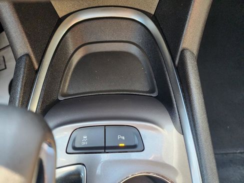 Used 2024 Chevrolet Malibu LT image 19