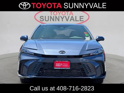 Used 2026 Toyota Camry SE w/ Multimedia Upgrade Package FWD image 11
