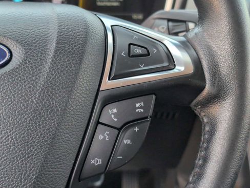Used 2020 Ford Fusion SEL FWD image 23