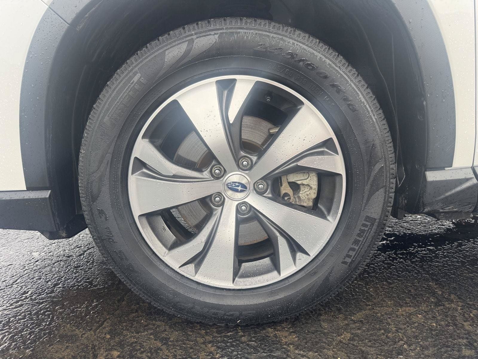 Used 2025 Subaru Ascent Premium AWD/4WD image 12