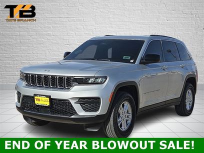 Used 2025 Jeep Grand Cherokee Laredo