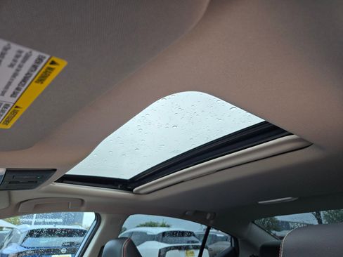 Used 2023 Nissan Altima 2.5 SR w/ SR Premium Package FWD image 10