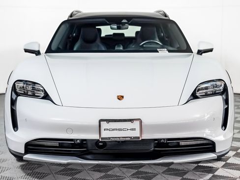 Certified 2024 Porsche Taycan 4 Cross Turismo w/ Premium Package image 7