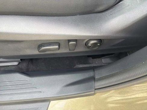 Used 2025 Subaru Outback Onyx Edition image 18