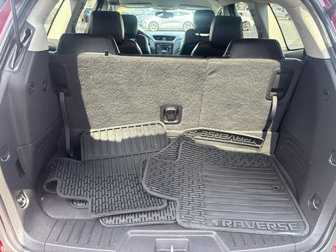 Used 2017 Chevrolet Traverse LT AWD/4WD image 28