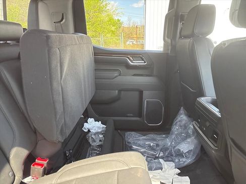 Used 2025 Chevrolet Silverado 1500 LT Trail Boss w/ Convenience Package II image 19