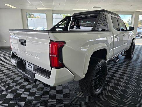 New 2026 Toyota Tacoma SR5 AWD/4WD image 5