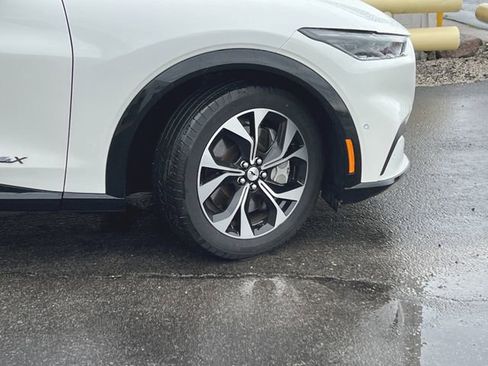 Used 2023 Ford Mustang Mach-E Premium image 22