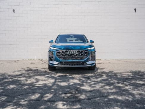 New 2026 Audi Q3 quattro 2.0T AWD/4WD image 2