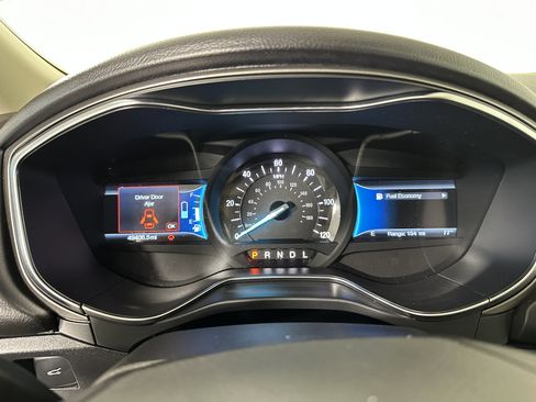 Used 2018 Ford Fusion S FWD image 14