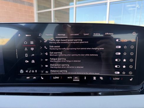 Used 2025 Audi Q6 e-tron Premium w/ Convenience Package image 23