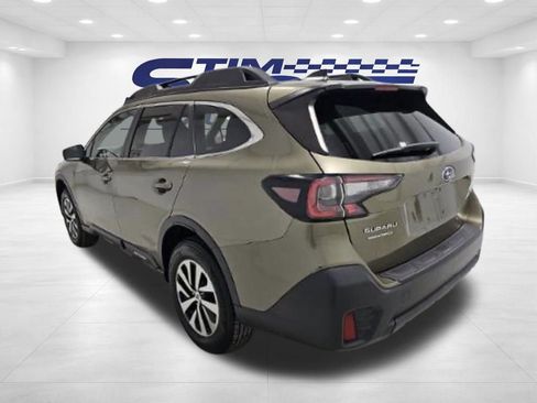 Used 2022 Subaru Outback Premium image 6