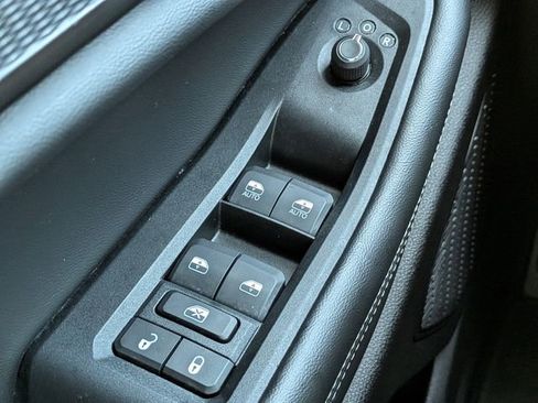 Used 2024 Jeep Grand Cherokee Altitude RWD image 31