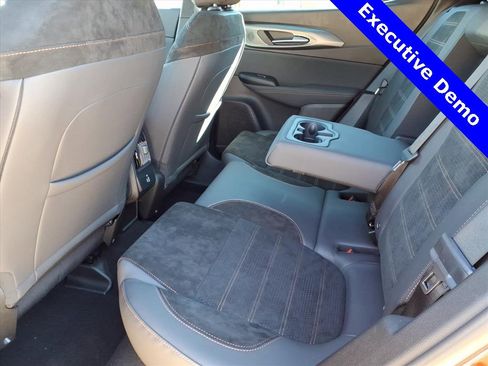 New 2025 Alfa Romeo Tonale Intensa image 10