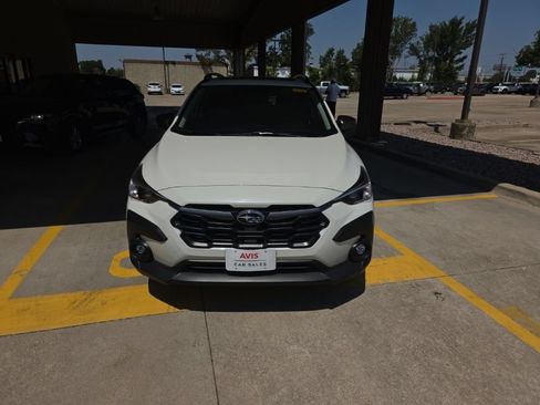 Used 2025 Subaru Crosstrek 2.5i Premium AWD/4WD image 5