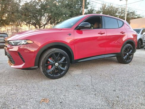 Used 2024 Dodge Hornet GT image 1