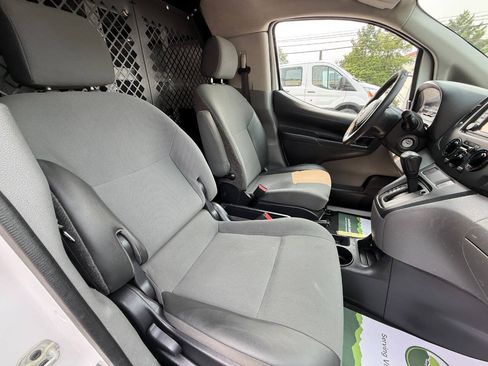 Used 2017 Nissan NV200 SV w/ Technology Package FWD image 26