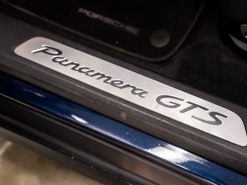 Used 2015 Porsche Panamera GTS AWD/4WD image 35