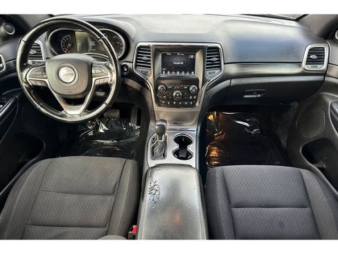 Used 2020 Jeep Grand Cherokee Laredo image 14