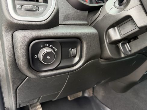 Used 2024 RAM 2500 Big Horn w/ Cold Weather Group AWD/4WD image 23