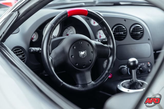 Used 2009 Dodge Viper ACR RWD image 7