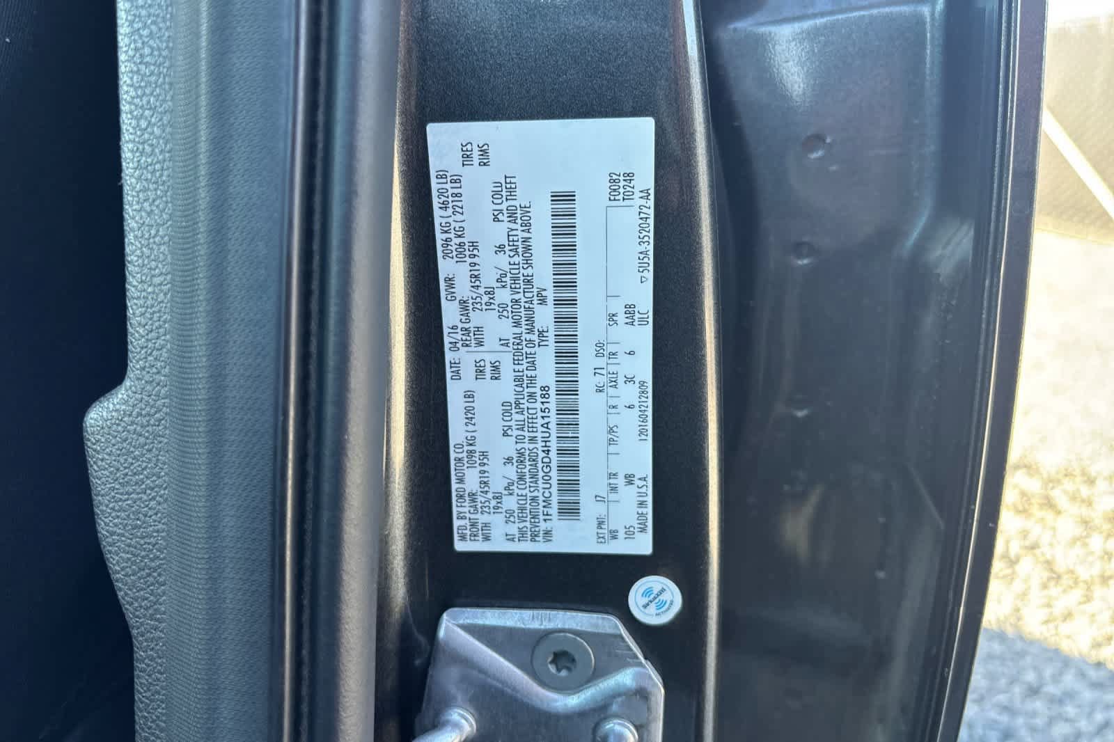 Used 2017 Ford Escape SE w/ Equipment Group 201A FWD image 28