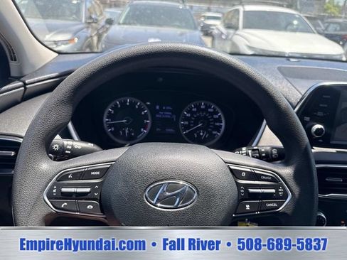 Used 2020 Hyundai Santa Fe SE AWD/4WD image 25