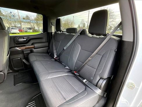 Used 2022 GMC Sierra 1500 SLE image 22