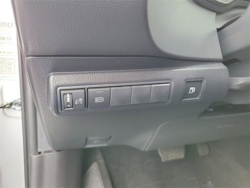 Used 2025 Toyota Corolla LE image 13