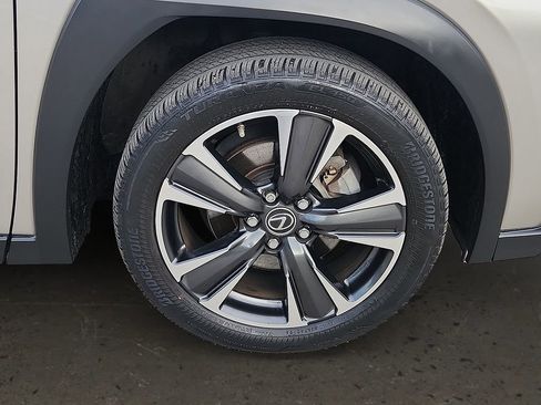 Used 2020 Lexus UX 250h w/ Premium Package image 9