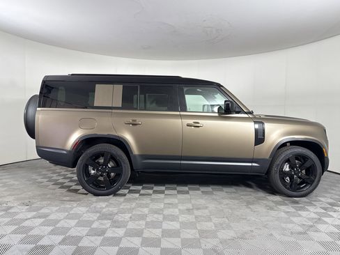 New 2026 Land Rover Defender 130 S AWD/4WD image 9