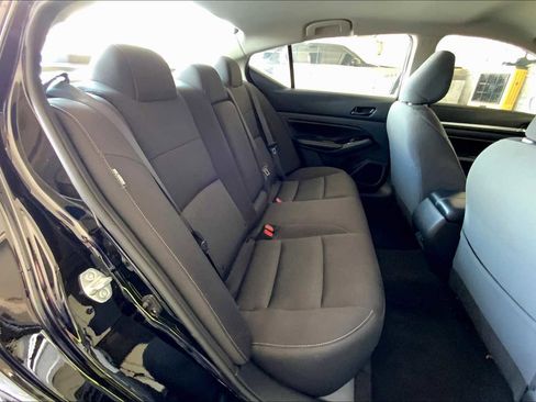 Used 2023 Nissan Altima 2.5 SV image 18