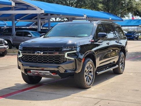 Used 2023 Chevrolet Tahoe Z71 w/ Z71 Off-Road Package image 11