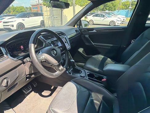 Used 2020 Volkswagen Tiguan SEL Premium R-Line AWD/4WD image 9