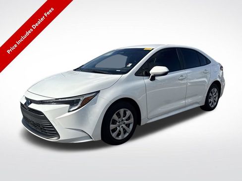 Used 2023 Toyota Corolla LE FWD image 1